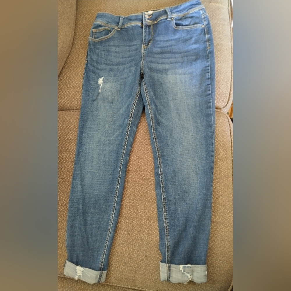 Indigo Rein Blue Jeans with Rolled Hem